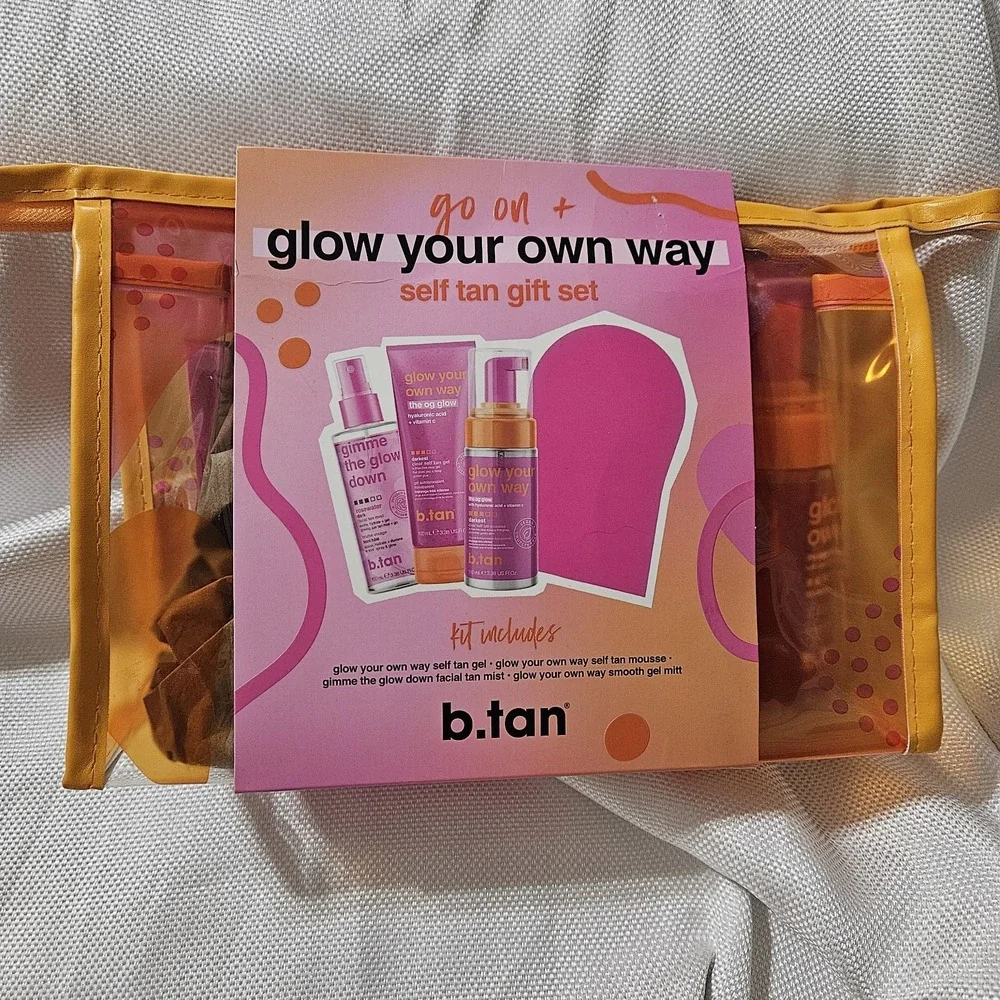 B.Tan Go On & Glow Your Own‎ Way Gift Set